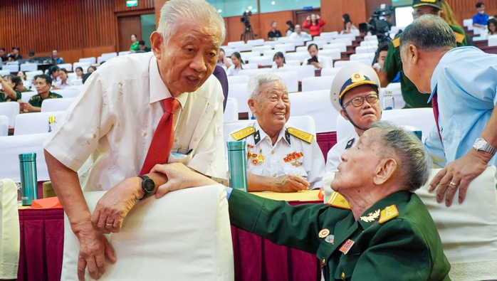 Gặp gỡ nhân chứng lịch sử góp phần làm nên chiến thắng Bình Giã- Ảnh 2. Gặp gỡ nhân chứng lịch sử góp phần làm nên chiến thắng Bình Giã- Ảnh 2.