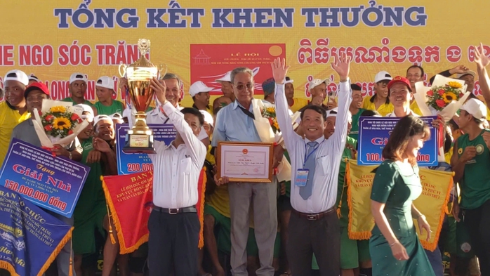 VIDEO: "Nín thở" với giải đua ghe ngo lớn nhất miền Tây- Ảnh 21. VIDEO: "Nín thở" với giải đua ghe ngo lớn nhất miền Tây- Ảnh 21.
