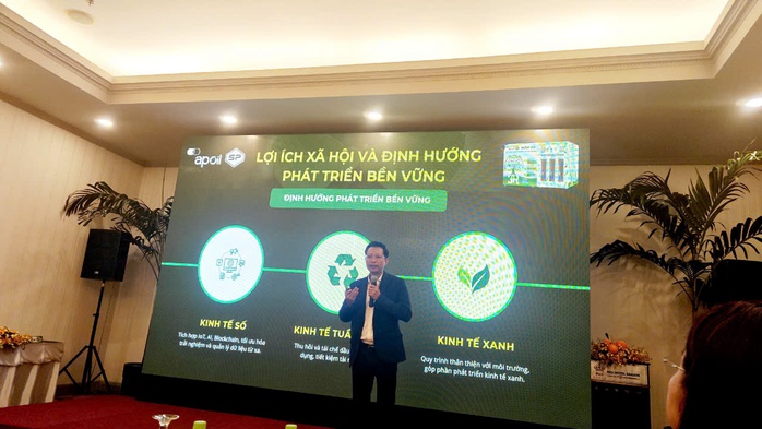 Lần đầu tiên xuất hiện máy thay nhớt xe máy tự động- Ảnh 2. Lần đầu tiên xuất hiện máy thay nhớt xe máy tự động- Ảnh 2.