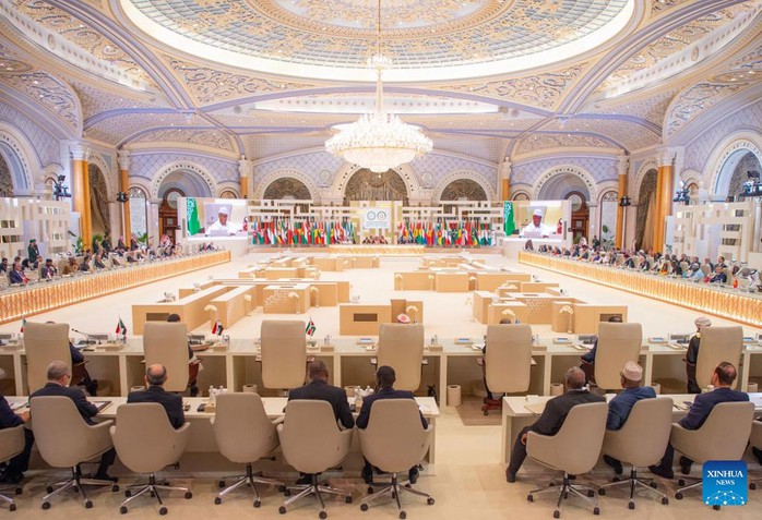 Hội nghị thượng đỉnh Ả Rập và Hồi giáo tổ chức ở thủ đô Riyadh của Ả Rập Saudi hôm 11-11. Ảnh: TÂN HOA XÃ Hội nghị thượng đỉnh Ả Rập và Hồi giáo tổ chức ở thủ đô Riyadh của Ả Rập Saudi hôm 11-11. Ảnh: TÂN HOA XÃ