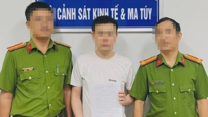 Khởi tố chủ quán bar trá hình ở Đồng Nai- Ảnh 1. Khởi tố chủ quán bar trá hình ở Đồng Nai- Ảnh 1.