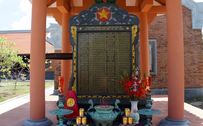 Cuộc thi viết về chủ quyền: Trường Sa nơi anh nằm lại - Ảnh 1. Cuộc thi viết về chủ quyền: Trường Sa nơi anh nằm lại - Ảnh 1.