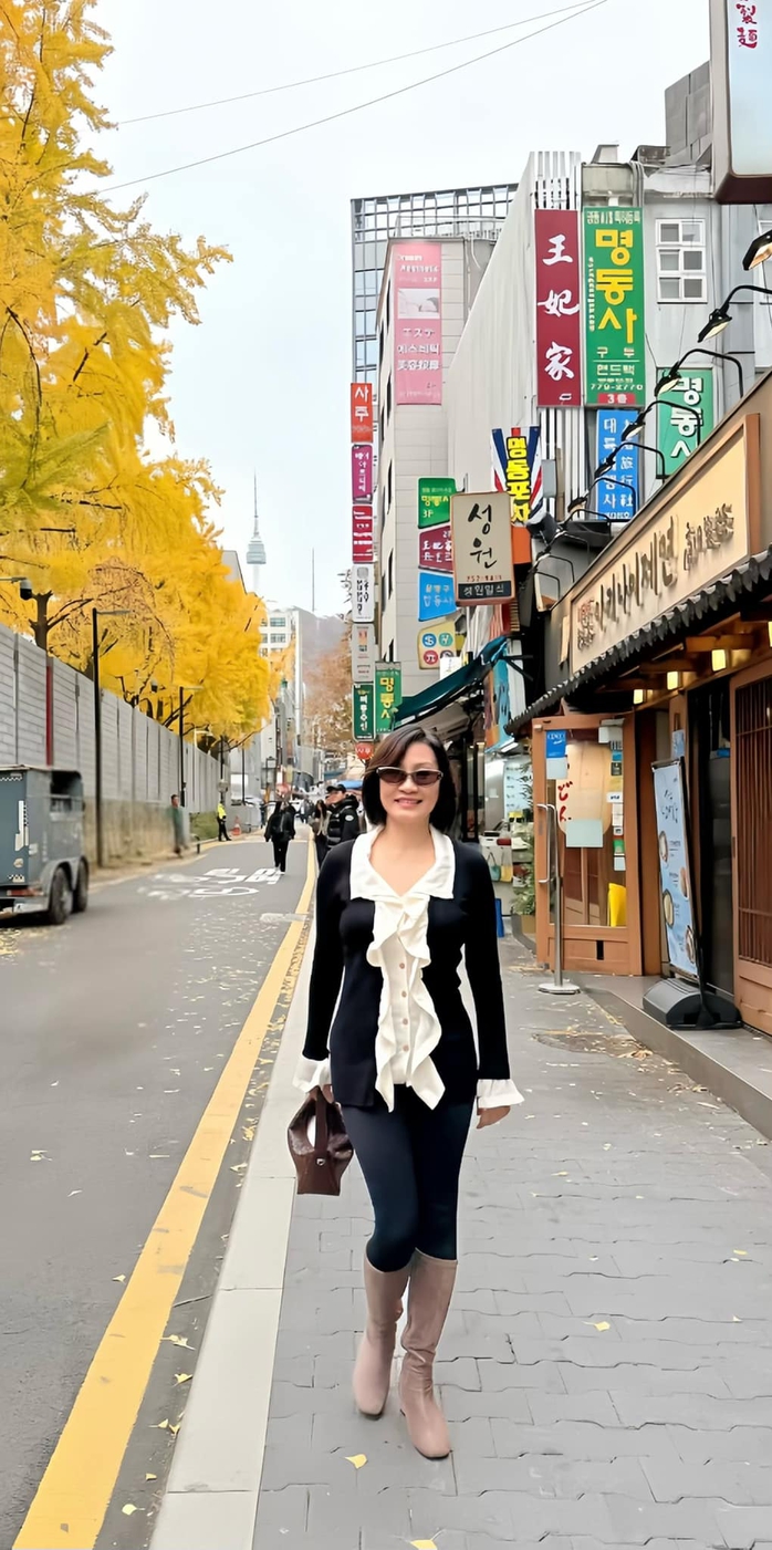 Hồng Đào thế nào khi Quang Minh tất bật làm bố ở tuổi 65- Ảnh 2. Hồng Đào thế nào khi Quang Minh tất bật làm bố ở tuổi 65- Ảnh 2.