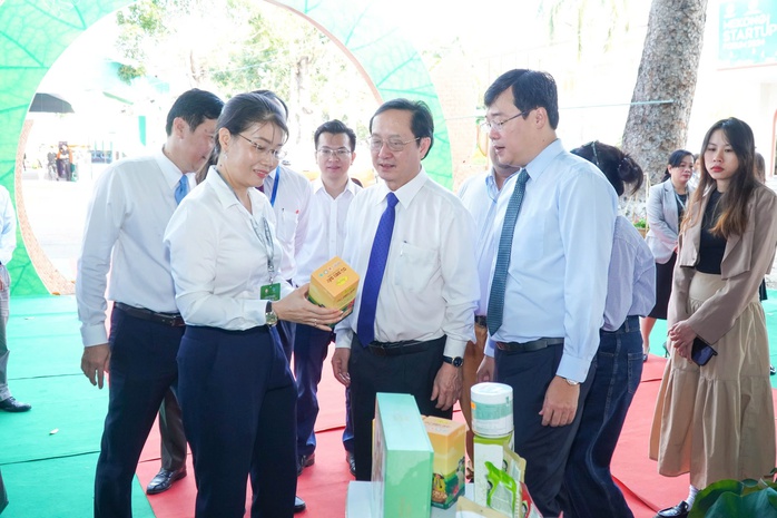 Hiến kế nhiều giải pháp thiết thực cho phát triển kinh tế xanh ở ĐBSCL- Ảnh 3. Hiến kế nhiều giải pháp thiết thực cho phát triển kinh tế xanh ở ĐBSCL- Ảnh 3.