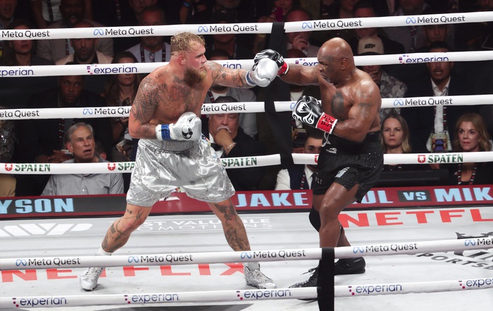 Thế giới quyền Anh sốc với thất bại của "chiến binh thép" Mike Tyson- Ảnh 1. Thế giới quyền Anh sốc với thất bại của "chiến binh thép" Mike Tyson- Ảnh 1.