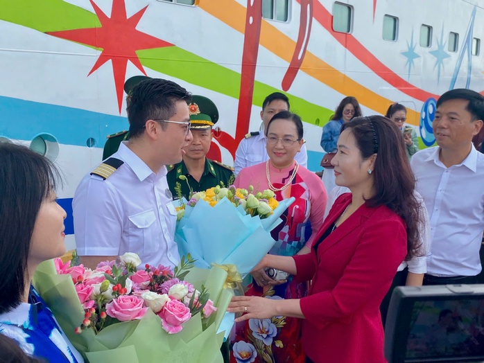 Chuyến tàu biển Bắc Hải (Trung Quốc) đầu tiên cập Cảng tàu khách quốc tế Hạ Long- Ảnh 3.