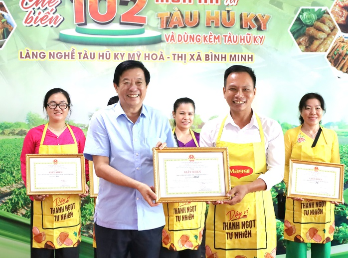 Chuyện khó tin nhưng có thật về tàu hũ ky ở Vĩnh Long - Ảnh 18. Chuyện khó tin nhưng có thật về tàu hũ ky ở Vĩnh Long - Ảnh 18.