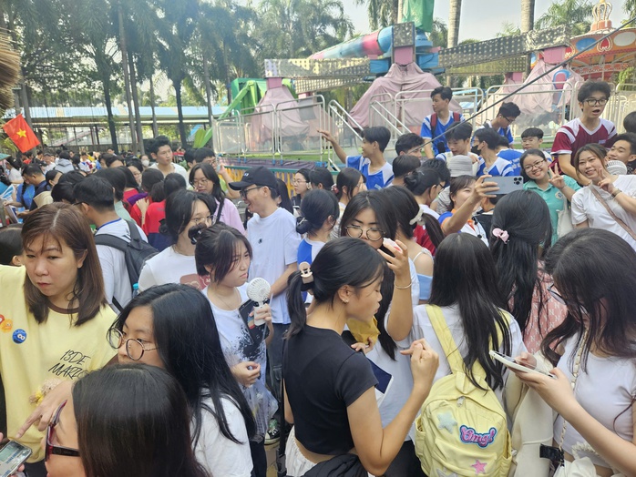 Bất ngờ với “tài lẻ” của nhiều giáo viên ở TP HCM- Ảnh 6. Bất ngờ với “tài lẻ” của nhiều giáo viên ở TP HCM- Ảnh 6.