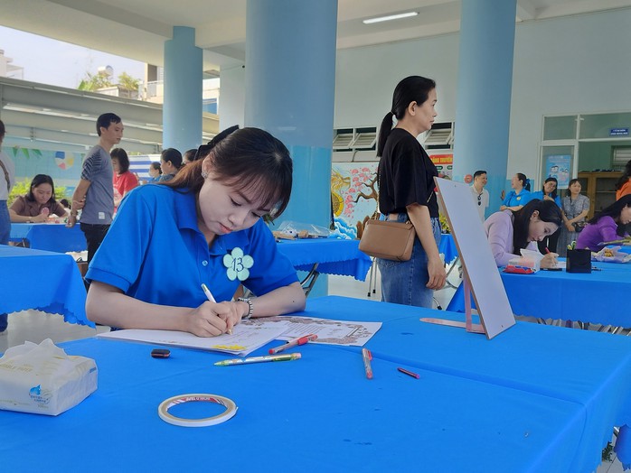 Nhiều hoạt động ý nghĩa chào mừng Ngày Nhà giáo Việt Nam- Ảnh 4. Nhiều hoạt động ý nghĩa chào mừng Ngày Nhà giáo Việt Nam- Ảnh 4.