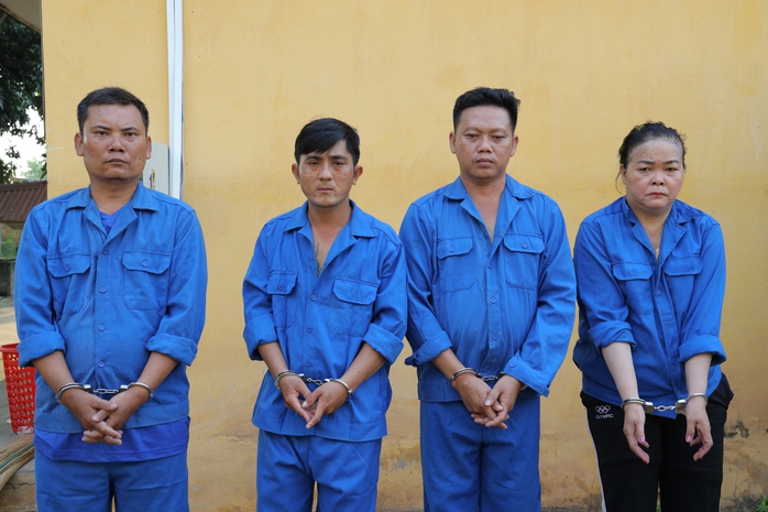 Công an Tây Ninh phá đường dây thuốc lá lậu lớn nhất từ trước đến nay- Ảnh 1. Công an Tây Ninh phá đường dây thuốc lá lậu lớn nhất từ trước đến nay- Ảnh 1.