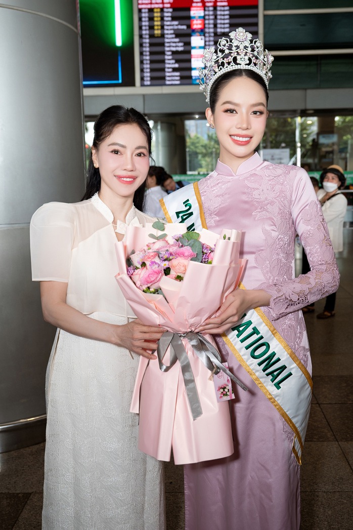 Hoa hậu Thanh Thuỷ sẽ làm gì khi về Việt Nam?- Ảnh 4. Hoa hậu Thanh Thuỷ sẽ làm gì khi về Việt Nam?- Ảnh 4.