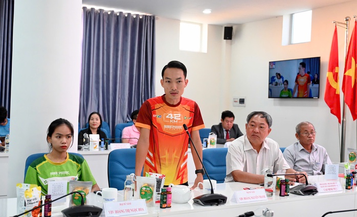 Hoa hậu Bảo Ngọc cùng 10.000 runner dự giải Marathon Bình Phước 2024- Ảnh 3. Hoa hậu Bảo Ngọc cùng 10.000 runner dự giải Marathon Bình Phước 2024- Ảnh 3.