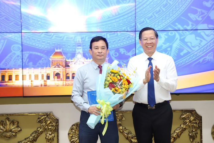 Chủ tịch UBND TP HCM bổ nhiệm nhân sự lãnh đạo 5 đơn vị- Ảnh 3. Chủ tịch UBND TP HCM bổ nhiệm nhân sự lãnh đạo 5 đơn vị- Ảnh 3.