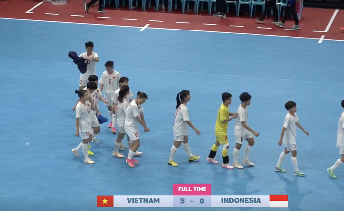 Futsal nữ Việt Nam thắng Indonesia 5 bàn trắng- Ảnh 2. Futsal nữ Việt Nam thắng Indonesia 5 bàn trắng- Ảnh 2.