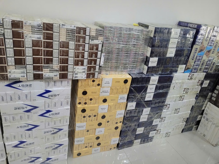Công an Tây Ninh phá đường dây thuốc lá lậu lớn nhất từ trước đến nay- Ảnh 3. Công an Tây Ninh phá đường dây thuốc lá lậu lớn nhất từ trước đến nay- Ảnh 3.