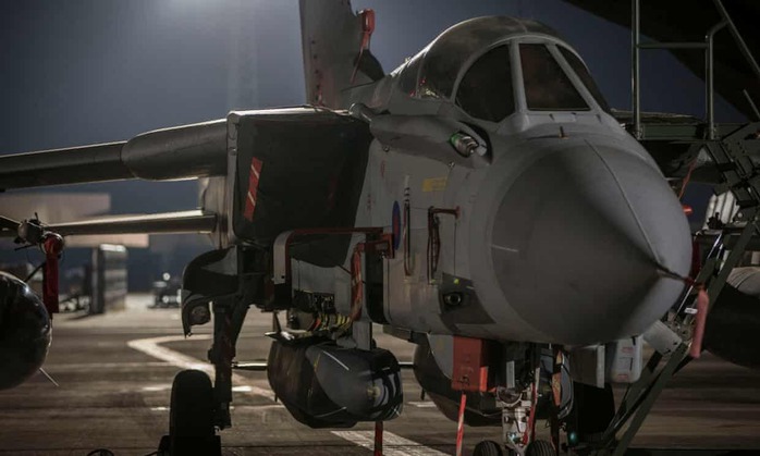 Thủ tướng Anh sắp "chắp cánh" tên lửa Storm Shadow viện trợ cho Ukraine?- Ảnh 1. Thủ tướng Anh sắp "chắp cánh" tên lửa Storm Shadow viện trợ cho Ukraine?- Ảnh 1.
