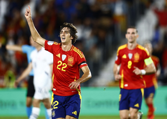 Thua nghẹt thở Tây Ban Nha, Thụy Sĩ rớt hạng Nations League- Ảnh 5. Thua nghẹt thở Tây Ban Nha, Thụy Sĩ rớt hạng Nations League- Ảnh 5.
