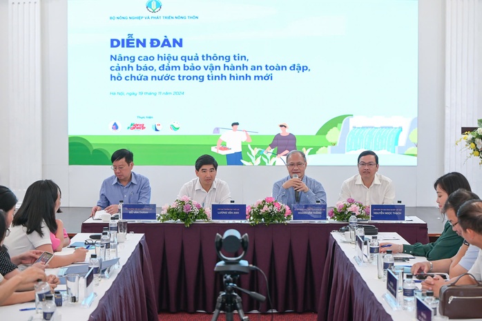 Mưa lũ bất thường, quản lý đập, hồ chứa nước thế nào?- Ảnh 1. Mưa lũ bất thường, quản lý đập, hồ chứa nước thế nào?- Ảnh 1.