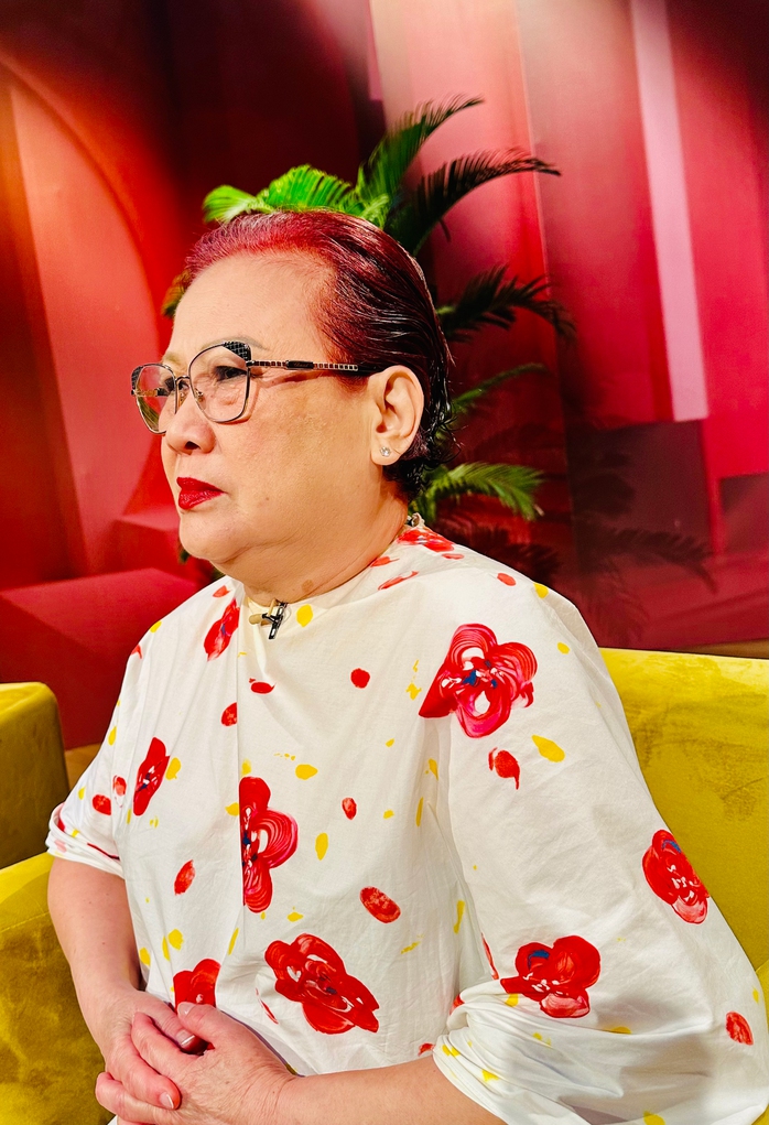 Đạo diễn Minh Nguyệt tái dựng "Cánh đồng bất tận" sau 25 năm- Ảnh 1. Đạo diễn Minh Nguyệt tái dựng "Cánh đồng bất tận" sau 25 năm- Ảnh 1.