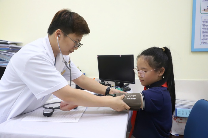 Loạt chính sách BHYT ảnh hưởng hàng triệu người được đề nghị sửa thế nào?- Ảnh 3. Loạt chính sách BHYT ảnh hưởng hàng triệu người được đề nghị sửa thế nào?- Ảnh 3.
