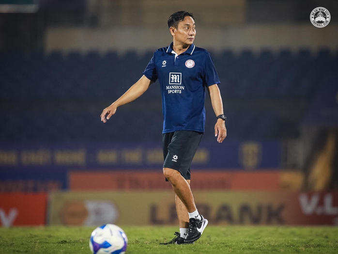 HLV Phùng Thanh Phương muốn CLB TP HCM giành chiến thắng trên sân Vinh- Ảnh 3. HLV Phùng Thanh Phương muốn CLB TP HCM giành chiến thắng trên sân Vinh- Ảnh 3.