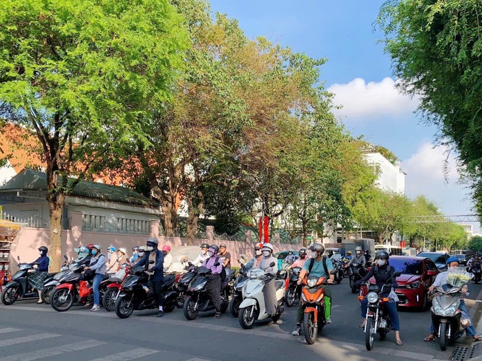 Thời tiết TP HCM hôm nay, 3-11: Ngày nắng nóng, tối mưa rào- Ảnh 1. Thời tiết TP HCM hôm nay, 3-11: Ngày nắng nóng, tối mưa rào- Ảnh 1.