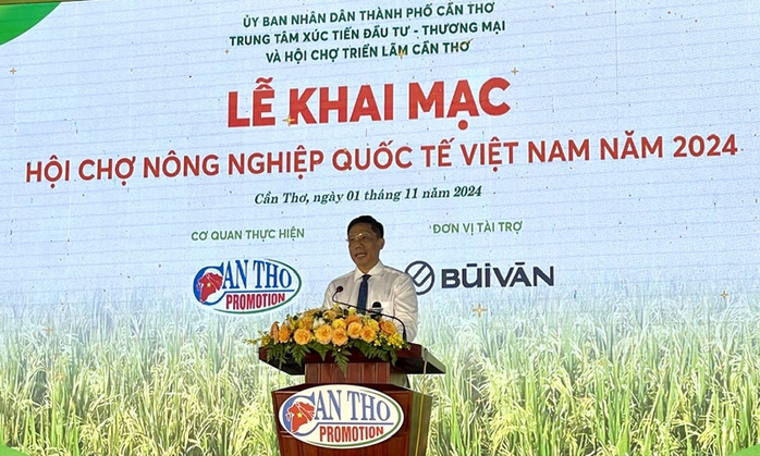 VIDEO: Nhiều đặc sản đổ về “Cần Thơ gạo trắng nước trong”- Ảnh 1. VIDEO: Nhiều đặc sản đổ về “Cần Thơ gạo trắng nước trong”- Ảnh 1.