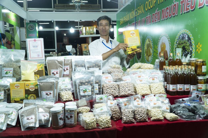 VIDEO: Nhiều đặc sản đổ về “Cần Thơ gạo trắng nước trong”- Ảnh 16. VIDEO: Nhiều đặc sản đổ về “Cần Thơ gạo trắng nước trong”- Ảnh 16.