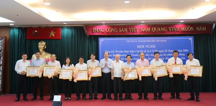 Đảm bảo người làm báo không dao động trước thông tin xấu độc- Ảnh 2. Đảm bảo người làm báo không dao động trước thông tin xấu độc- Ảnh 2.
