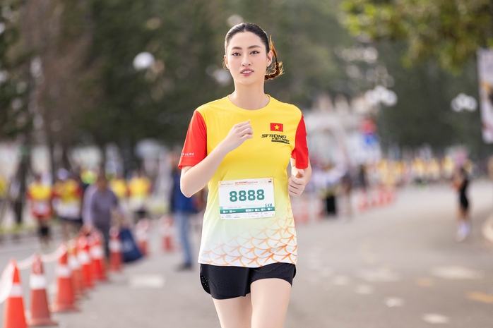 Giải chạy Strong Vietnam tạo cảnh tượng chưa từng có tại TP Vũng Tàu- Ảnh 2. Giải chạy Strong Vietnam tạo cảnh tượng chưa từng có tại TP Vũng Tàu- Ảnh 2.