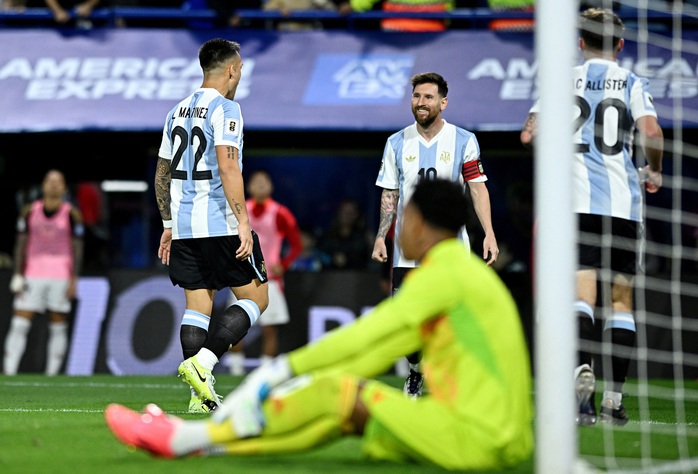 Messi khép lại năm 2024 bằng pha kiến tạo, Argentina thắng đội chót bảng Peru- Ảnh 3. Messi khép lại năm 2024 bằng pha kiến tạo, Argentina thắng đội chót bảng Peru- Ảnh 3.