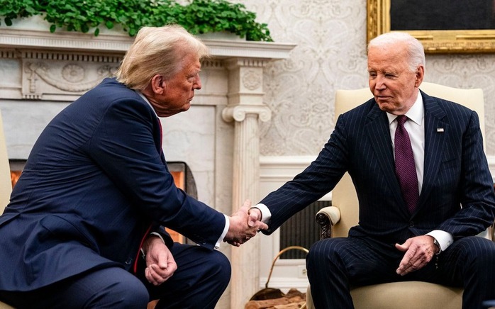 Tại cuộc gặp gỡ ở Nhà Trắng, Tổng thống Joe Biden rất muốn thuyết phục Tổng thống đắc cử Donald Trump tiếp tục ủng hộ Ukraine. Ảnh: Bloomberg Tại cuộc gặp gỡ ở Nhà Trắng, Tổng thống Joe Biden rất muốn thuyết phục Tổng thống đắc cử Donald Trump tiếp tục ủng hộ Ukraine. Ảnh: Bloomberg