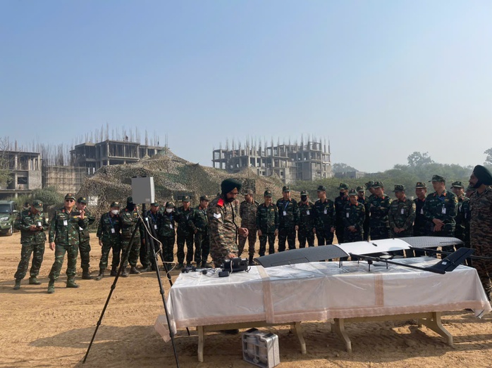 Công binh, quân y và không quân Việt Nam - Ấn Độ diễn tập ứng phó động đất- Ảnh 5. Công binh, quân y và không quân Việt Nam - Ấn Độ diễn tập ứng phó động đất- Ảnh 5.