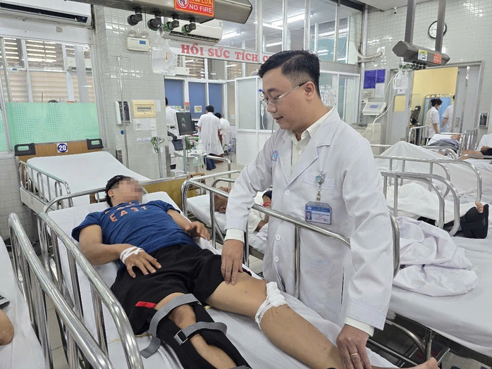 Tai nạn giao thông mãi báo động, vì sao? (*): Vết sẹo khó lành của xã hội- Ảnh 1. Tai nạn giao thông mãi báo động, vì sao? (*): Vết sẹo khó lành của xã hội- Ảnh 1.