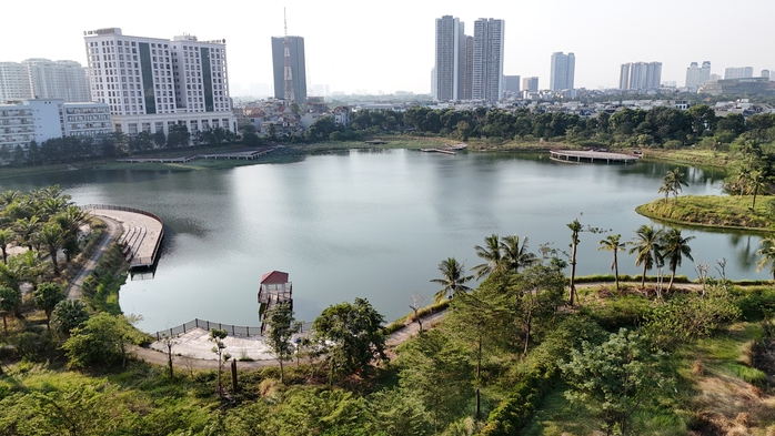 Cận cảnh công viên bỏ hoang nhiều năm, nơi Chủ tịch Hà Nội "lệnh" bắn pháo hoa Tết 2025- Ảnh 5. Cận cảnh công viên bỏ hoang nhiều năm, nơi Chủ tịch Hà Nội "lệnh" bắn pháo hoa Tết 2025- Ảnh 5.