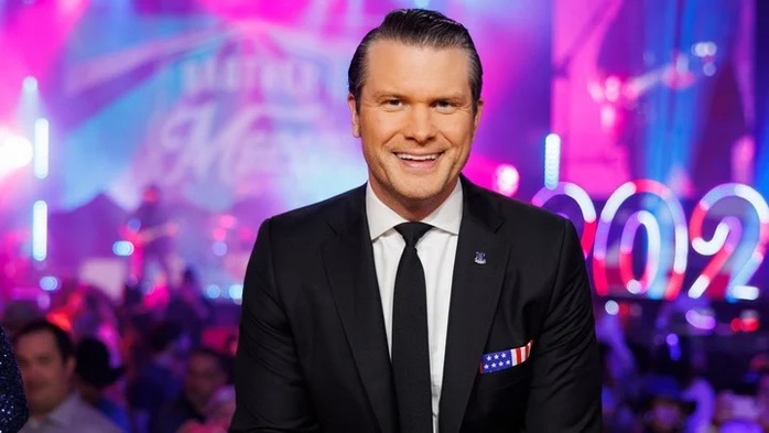 Ông Pete Hegseth là người dẫn chương trình "Fox & Friends Weekend" của đài Fox News. Ảnh: Fox News Ông Pete Hegseth là người dẫn chương trình "Fox & Friends Weekend" của đài Fox News. Ảnh: Fox News