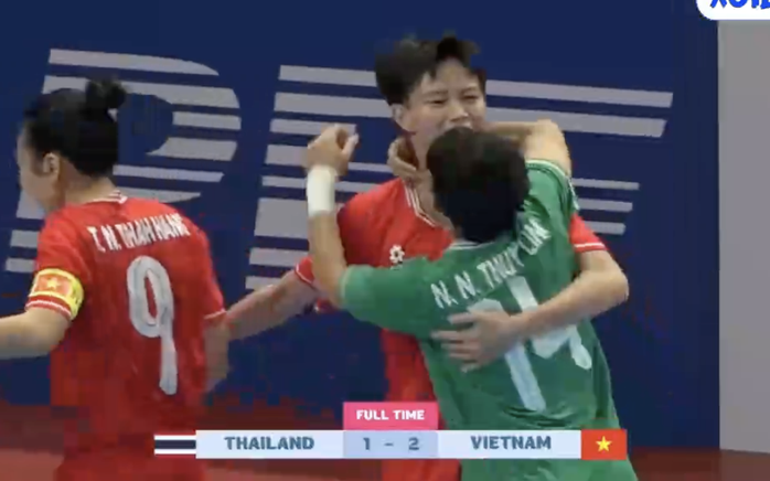 Thắng Thái Lan kịch tính, futsal nữ Việt Nam vô địch Đông Nam Á- Ảnh 2. Thắng Thái Lan kịch tính, futsal nữ Việt Nam vô địch Đông Nam Á- Ảnh 2.