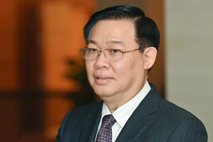 Bộ Chính trị kỷ luật cảnh cáo ông Vương Đình Huệ và ông Nguyễn Văn Thể- Ảnh 1. Bộ Chính trị kỷ luật cảnh cáo ông Vương Đình Huệ và ông Nguyễn Văn Thể- Ảnh 1.