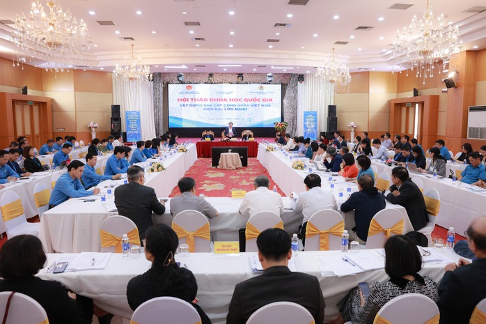 Xây dựng giai cấp công nhân Việt Nam hiện đại, lớn mạnh- Ảnh 2. Xây dựng giai cấp công nhân Việt Nam hiện đại, lớn mạnh- Ảnh 2.