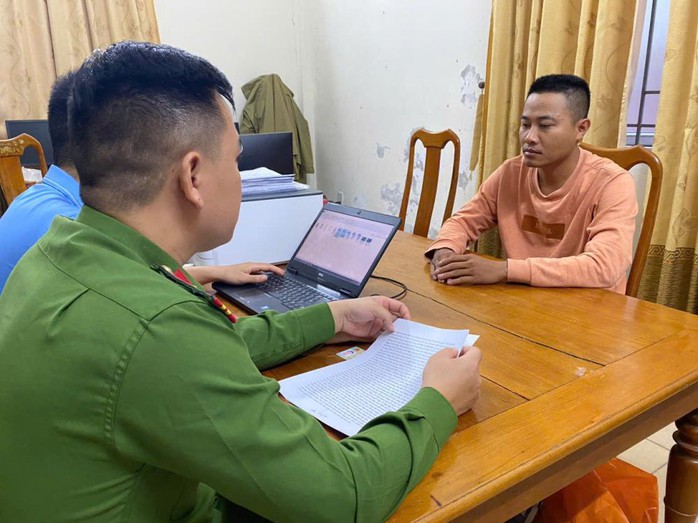 Công an 3 tỉnh, thành phối hợp triệt phá đường hàng cấm cực lớn, thu giữ 3 khẩu súng - Ảnh 2. Công an 3 tỉnh, thành phối hợp triệt phá đường hàng cấm cực lớn, thu giữ 3 khẩu súng - Ảnh 2.