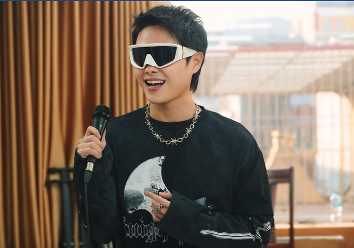 Tăng Duy Tân úp mở sẽ hé lộ những bí mật của Tùng Dương- Ảnh 2. Tăng Duy Tân úp mở sẽ hé lộ những bí mật của Tùng Dương- Ảnh 2.