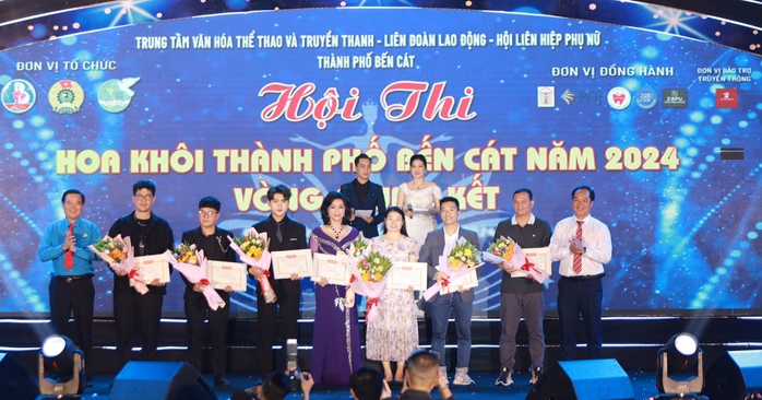 Ngắm dàn người đẹp tại hội thi "Hoa khôi TP Bến Cát"- Ảnh 7. Ngắm dàn người đẹp tại hội thi "Hoa khôi TP Bến Cát"- Ảnh 7.