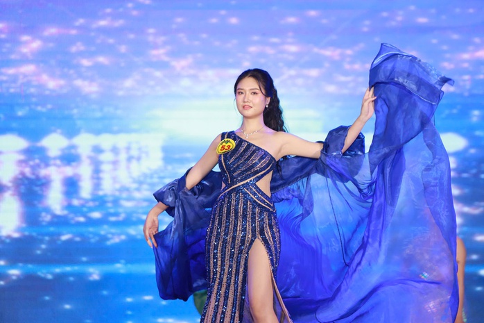 Ngắm dàn người đẹp tại hội thi "Hoa khôi TP Bến Cát"- Ảnh 3. Ngắm dàn người đẹp tại hội thi "Hoa khôi TP Bến Cát"- Ảnh 3.