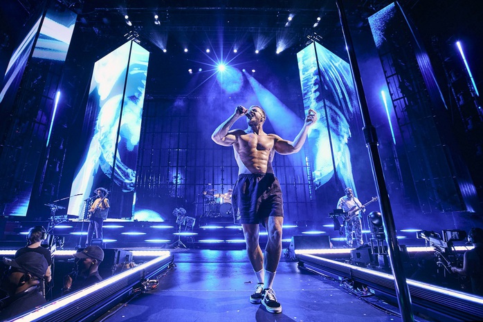 Fan Việt bùng nổ cảm xúc sau lời chào chính thức từ Imagine Dragons- Ảnh 2. Fan Việt bùng nổ cảm xúc sau lời chào chính thức từ Imagine Dragons- Ảnh 2.