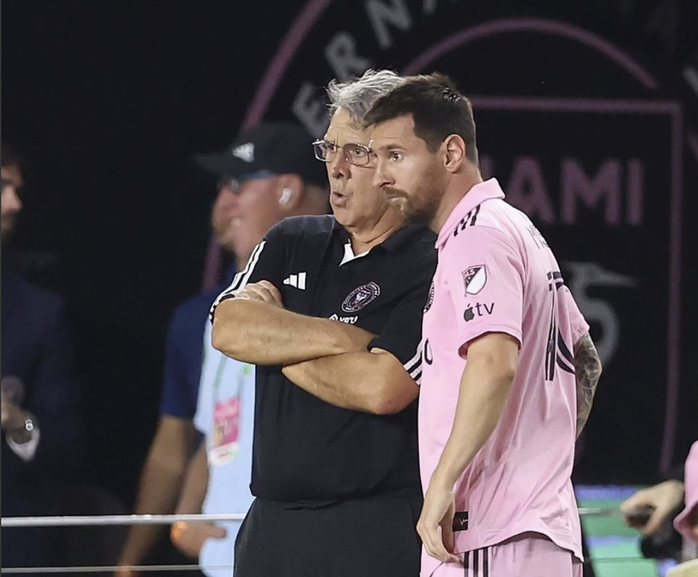 Messi ảnh hưởng đến ghế nóng Inter Miami, Xavi có ý định từ chối- Ảnh 1. Messi ảnh hưởng đến ghế nóng Inter Miami, Xavi có ý định từ chối- Ảnh 1.