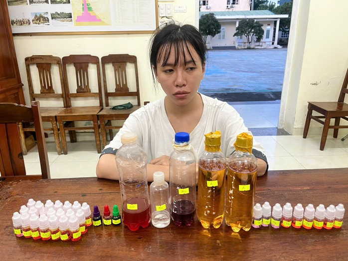 Đằng sau lối sống sang chảnh của một "hot girl" tại Đà Nẵng - Ảnh 2. Đằng sau lối sống sang chảnh của một "hot girl" tại Đà Nẵng - Ảnh 2.