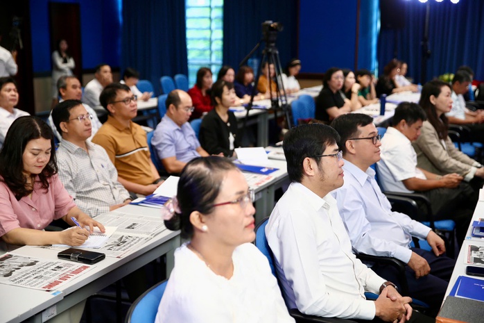 Lãnh đạo của gần 50 trường THPT tham dự bồi dưỡng về “Kỹ năng ứng xử với báo chí - truyền thông”- Ảnh 15. Lãnh đạo của gần 50 trường THPT tham dự bồi dưỡng về “Kỹ năng ứng xử với báo chí - truyền thông”- Ảnh 15.