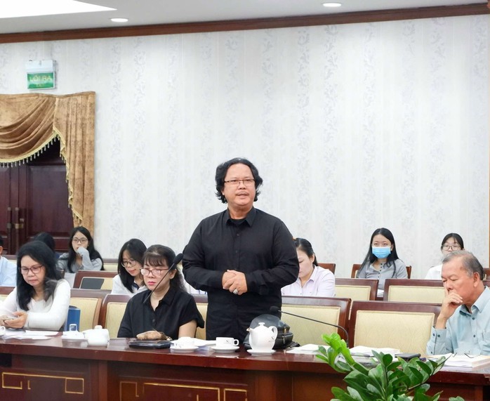 Hướng đến những tác phẩm Lý luận phê bình Văn học nghệ thuật sắc nét- Ảnh 3. Hướng đến những tác phẩm Lý luận phê bình Văn học nghệ thuật sắc nét- Ảnh 3.