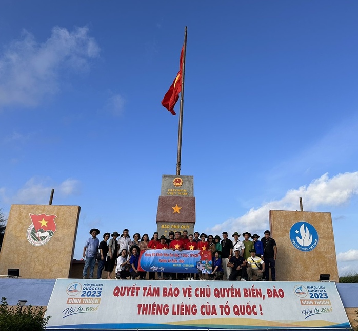 Phú Quý - hòn đảo tiền tiêu của Tổ quốc- Ảnh 1. Phú Quý - hòn đảo tiền tiêu của Tổ quốc- Ảnh 1.