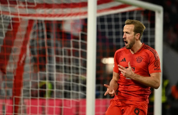 Lập hat-trick thứ 7, Harry Kane chạm mốc 50 bàn thắng nhanh nhất Bundesliga- Ảnh 3. Lập hat-trick thứ 7, Harry Kane chạm mốc 50 bàn thắng nhanh nhất Bundesliga- Ảnh 3.
